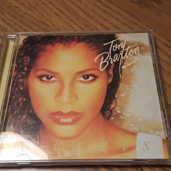 Other - Toni Braxton secrets  /BUNDLE ONLY